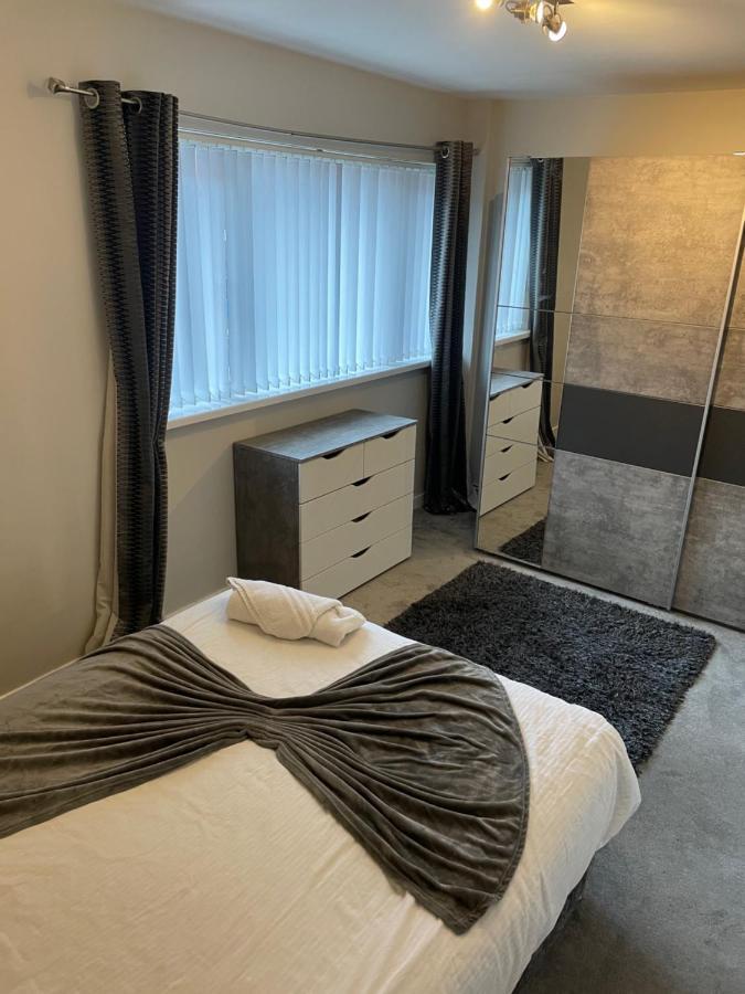 Fantastic Full 3 Bedroom Modern Apartment Belfast Exterior foto