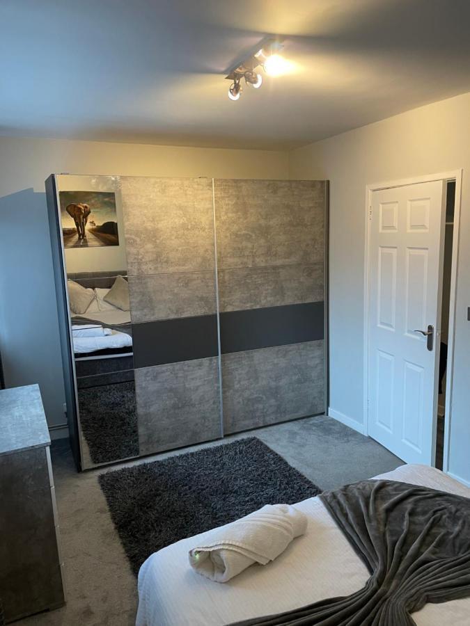 Fantastic Full 3 Bedroom Modern Apartment Belfast Exterior foto